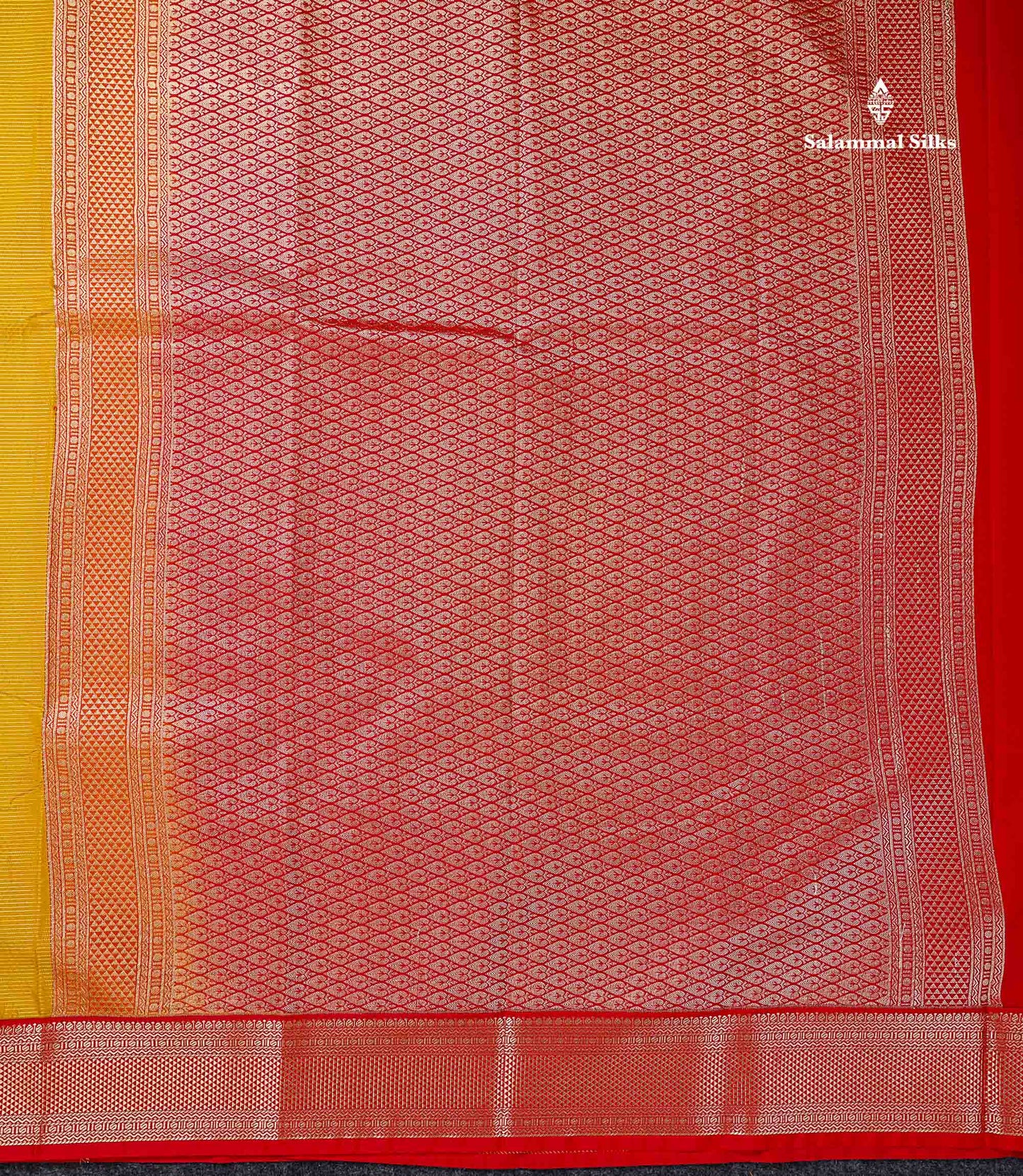 Semi Silk Saree - Mehandi Green Butta With Vaira Oosi Lines Along With Contrast Red Traditional Medium Border