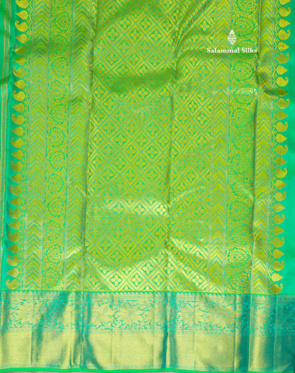 Parrot Green Pure Kanjivaram 2G Zari Silk Saree With Contrast Rexona Green Border