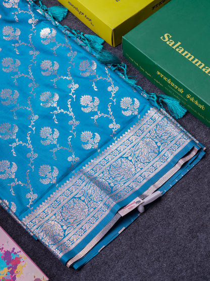 Beautiful Bottle Green Semi Banaras Saree With Fancy Border