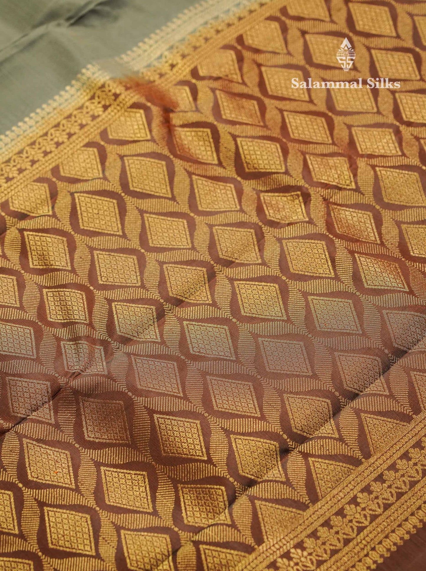 Beautiful Bottle Green PureMix Kanjivaram Soft Silk Saree With Contrast Light Chocolate Border