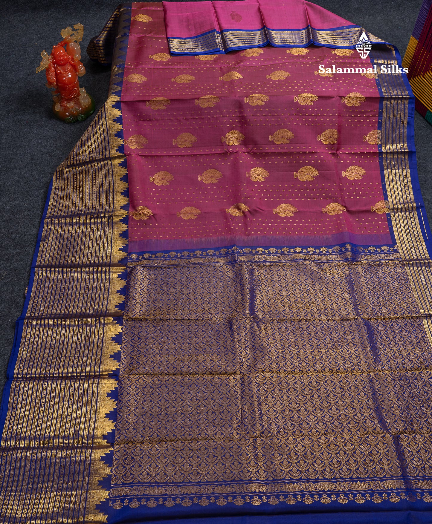 Beautiful Magenta Pure Kanjivaram Silk Saree With Contrast Navy Blue Traditional Evening Morning Border