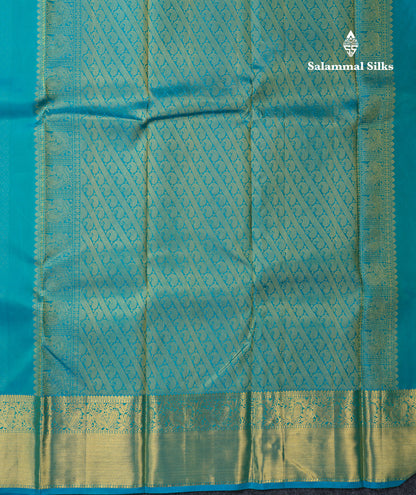 Beautiful Dual Tone Sapphire Blue Pure Kanjivaram Silk Saree With Traditional Border