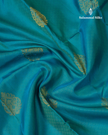 Beautiful Dual Tone Sapphire Blue Pure Kanjivaram Silk Saree With Traditional Border