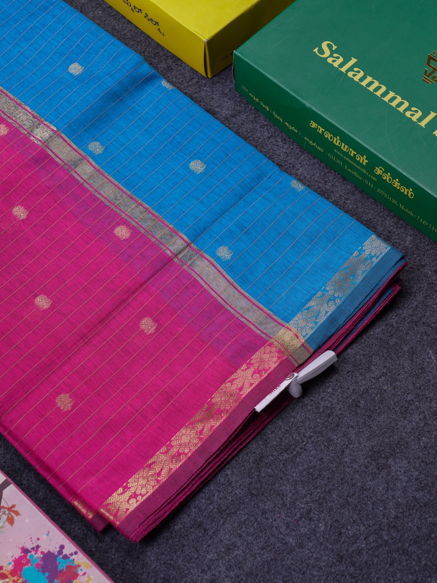 Beautiful Pink Maheshwar Cotton Saree With Contrast Blue Blouse