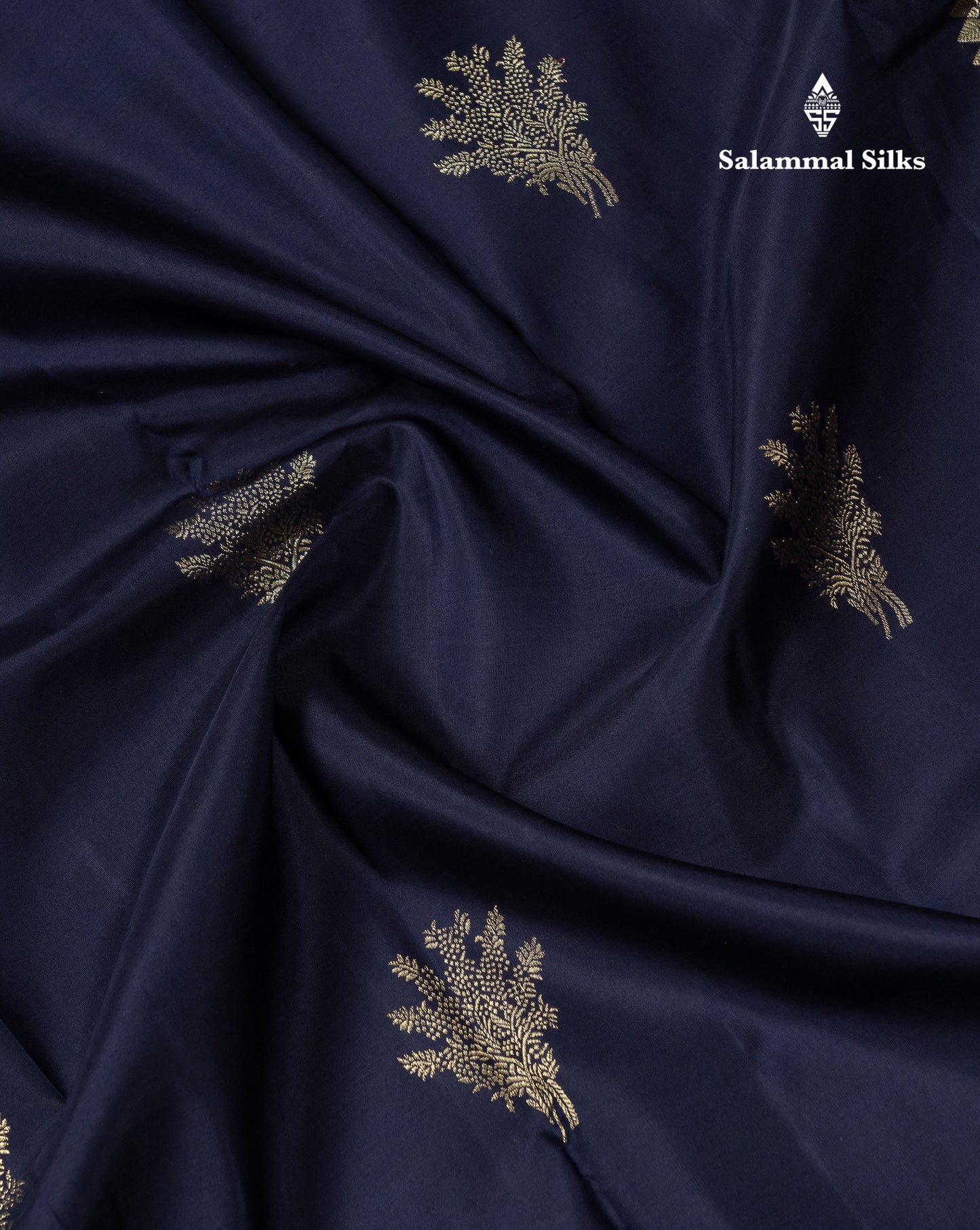 Beautiful Dark Navy Blue Pure Kanjivaram Silk Saree With Traditional Evening Morning Border