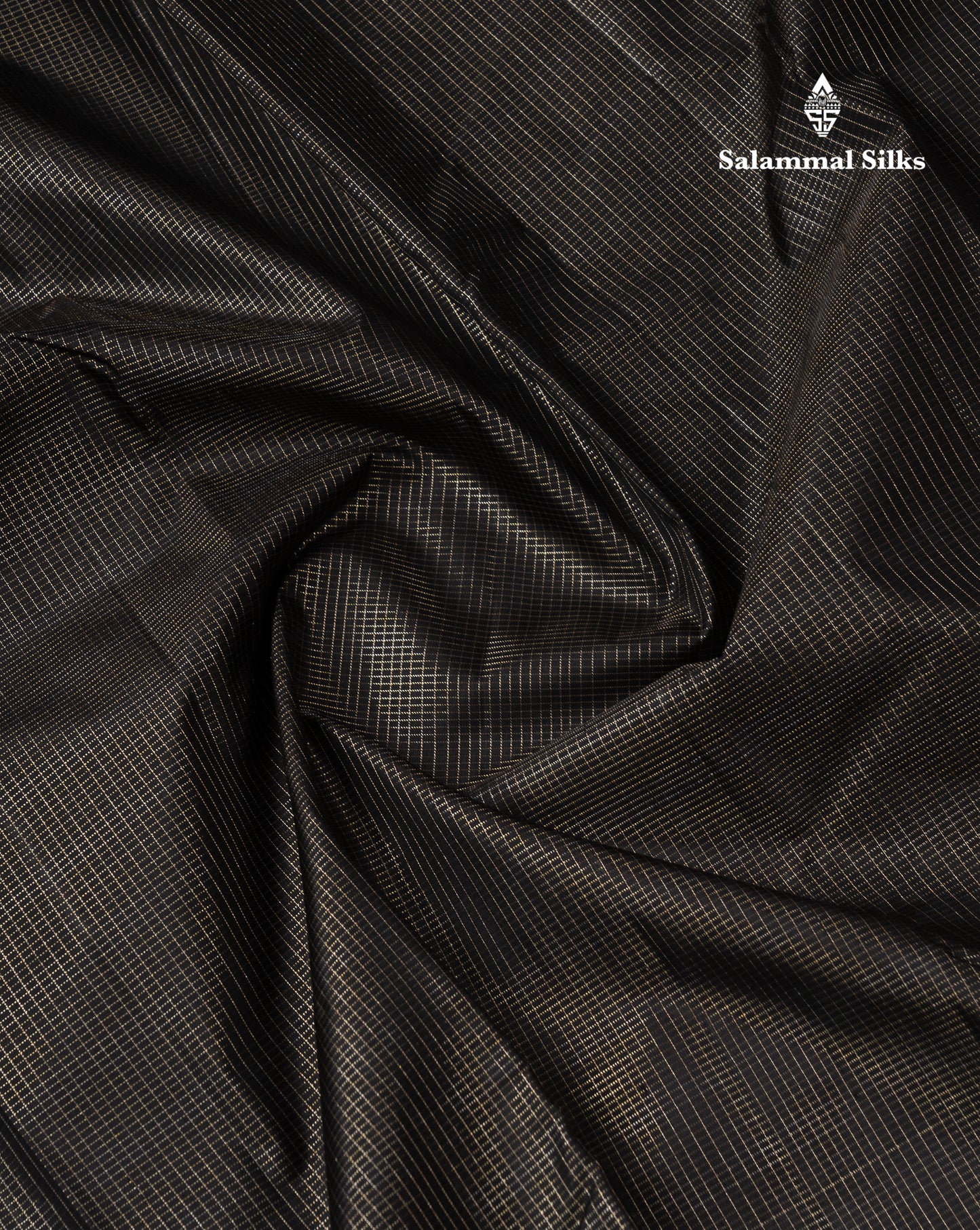 Beautiful Black Vaira Oosi Tiny Checks Pure Kanjivaram Silk Saree With Contrast Orange Blouse