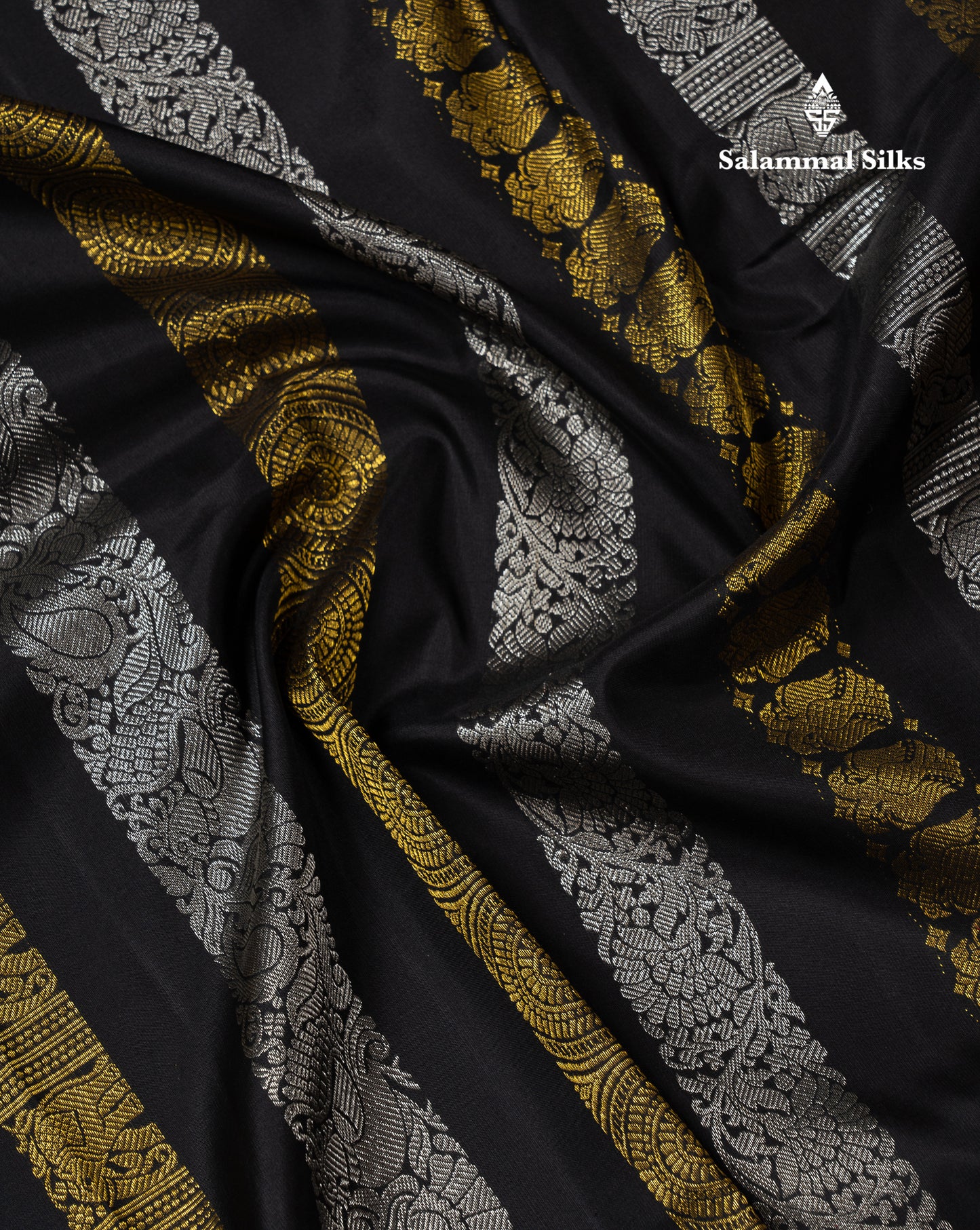 Beautiful Black Silver & Gold Zari Traditional Lines Butta Pure Kanjivaram Silk Saree With Blouse