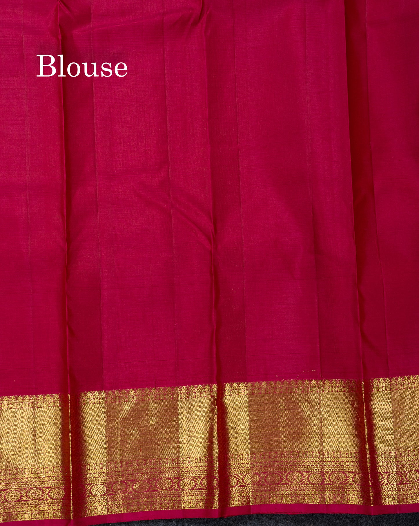 Beautiful Magenta Pure Kanjivaram Silk Saree With Traditional Evening Morning Border