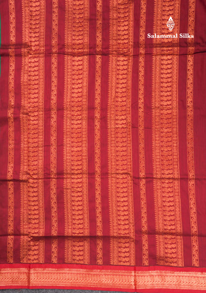 Bottle Green Kalyani Cotton Saree With Contrast Maroon Border