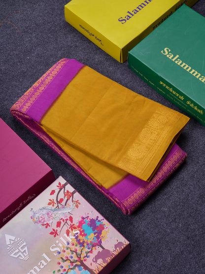 Beautiful Violet Vanasingaram Traditional Sungudi Cotton Saree With Contrast Cream Gap Border