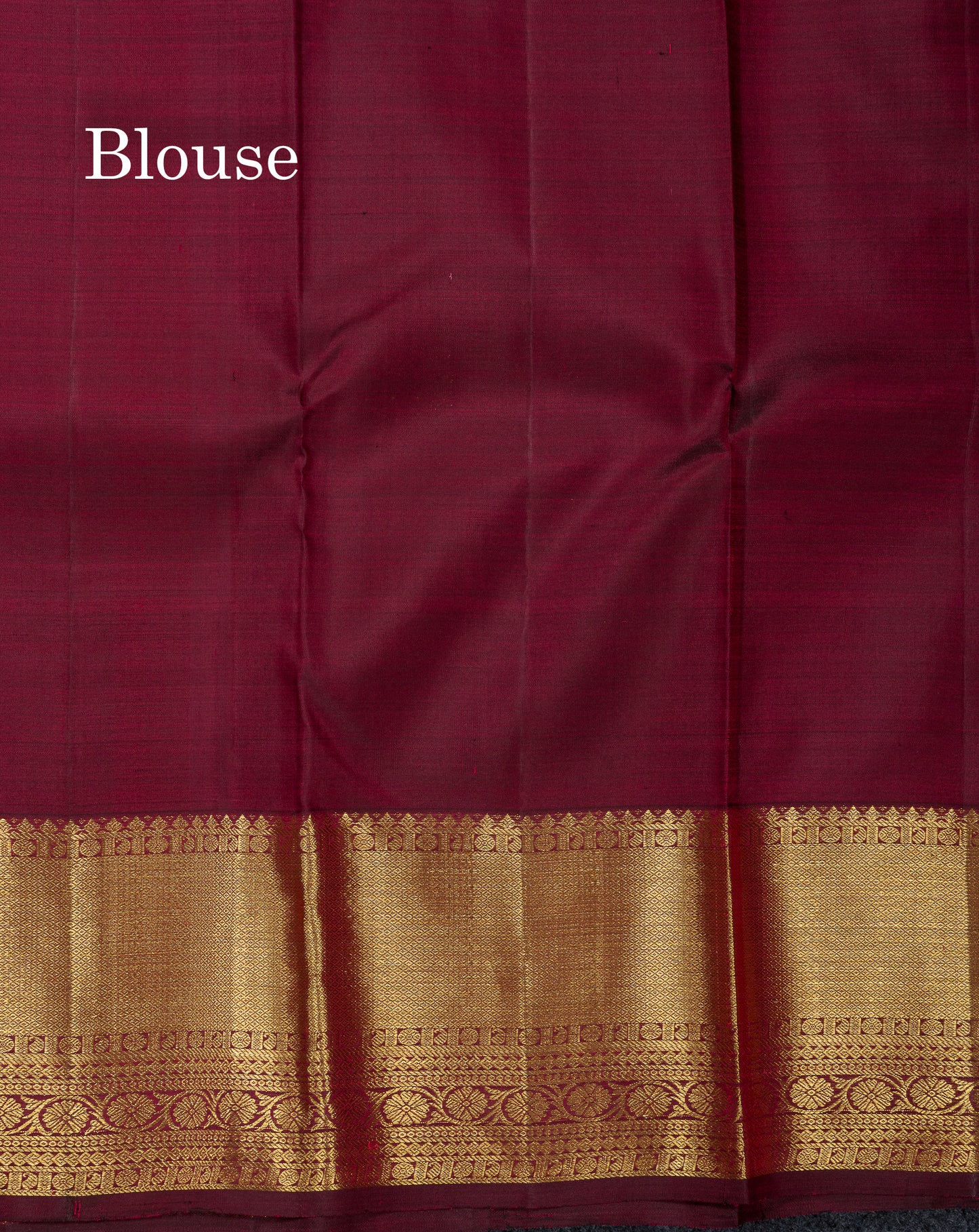 Beautiful Magenta Pure Kanjivaram Silk Saree With Traditional Evening Morning Border
