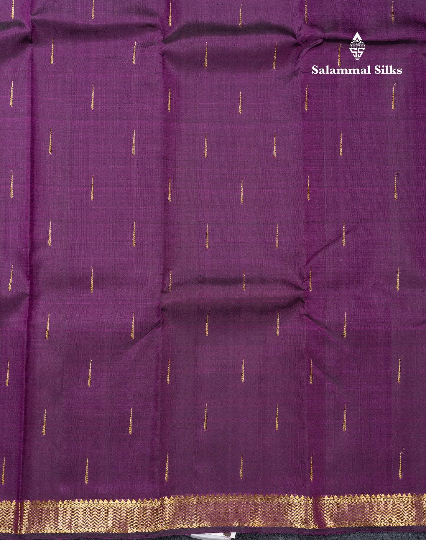 Beautiful Dark Purple Pure Kanjivaram Silk Saree With Traditional Small Border