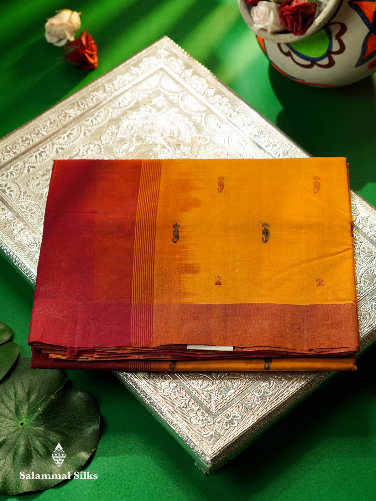 Beautiful Yellow Thread Buttas Handloom Pure Cotton Saree With Maroon Border