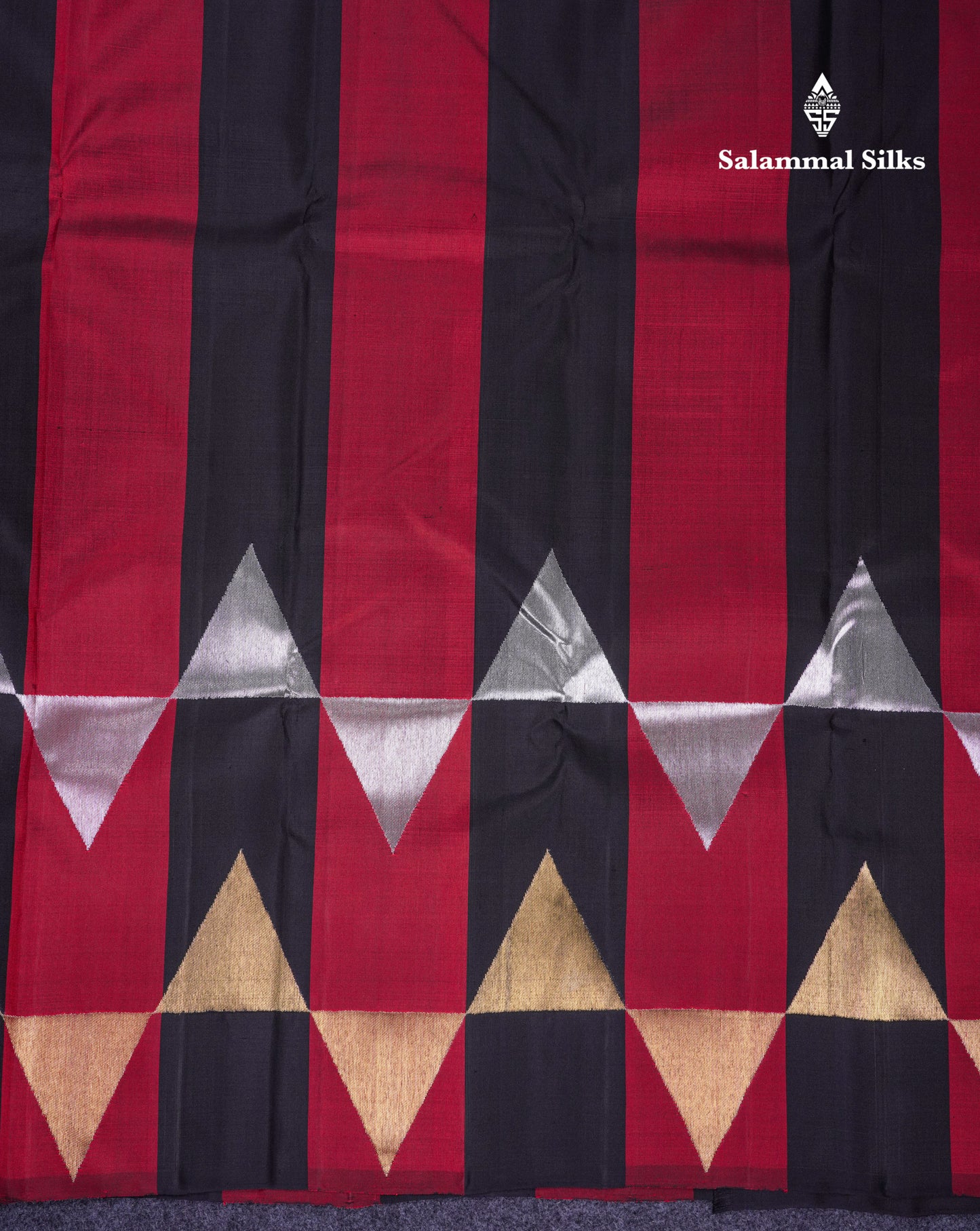 Beautiful Black And Maroon Stripes 8Kol Gold & Silver Butta Pure Zari Kanjivaram Silk Saree With Contrast Black Blouse