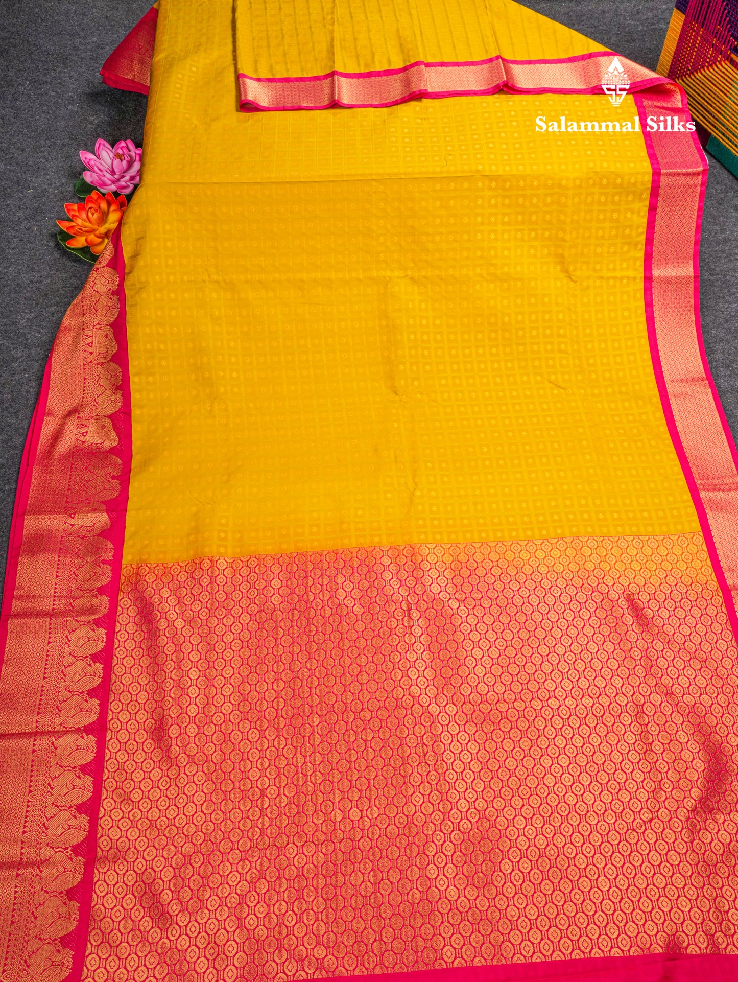 1000 Buttas Black Checks Semi Silk Saree With Contrast Pink Traditional Border