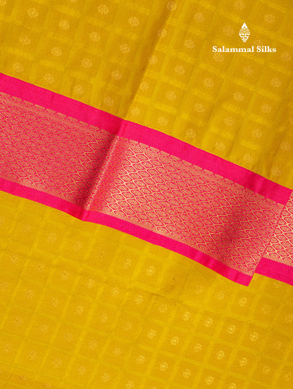 1000 Buttas Black Checks Semi Silk Saree With Contrast Pink Traditional Border