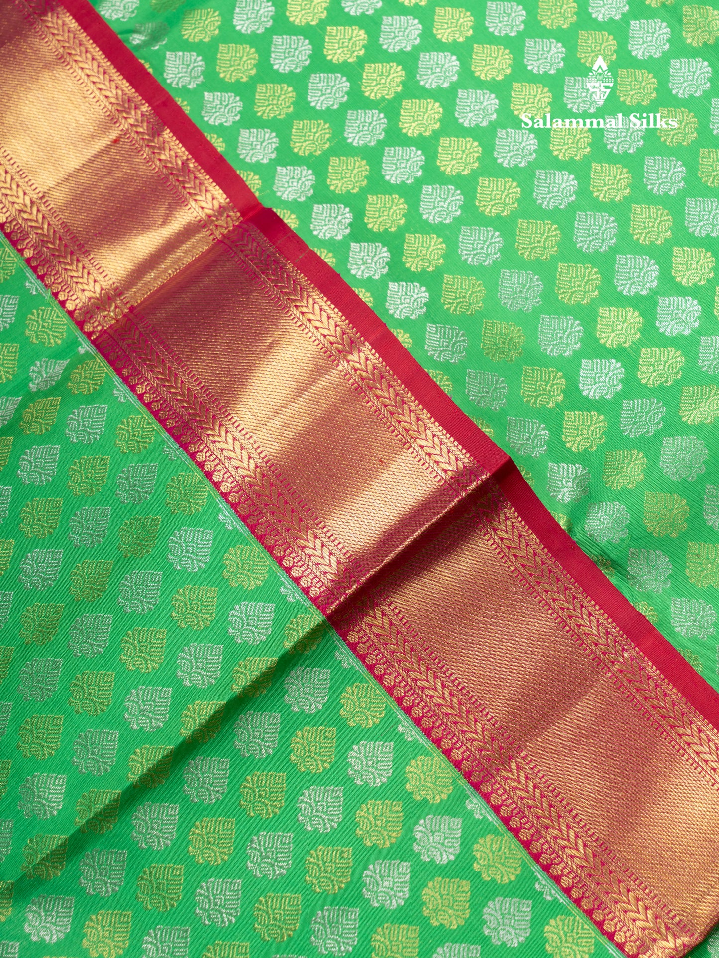 Parrot Green Bridal Pure Kanjivaram Silk Saree With Contrast Reddish Pink Traditional Evening Morning Border