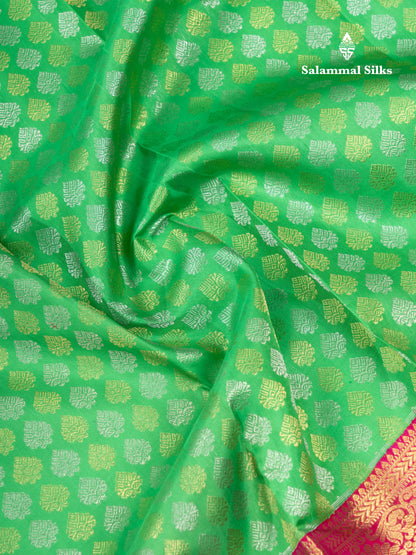 Parrot Green Bridal Pure Kanjivaram Silk Saree With Contrast Reddish Pink Traditional Evening Morning Border