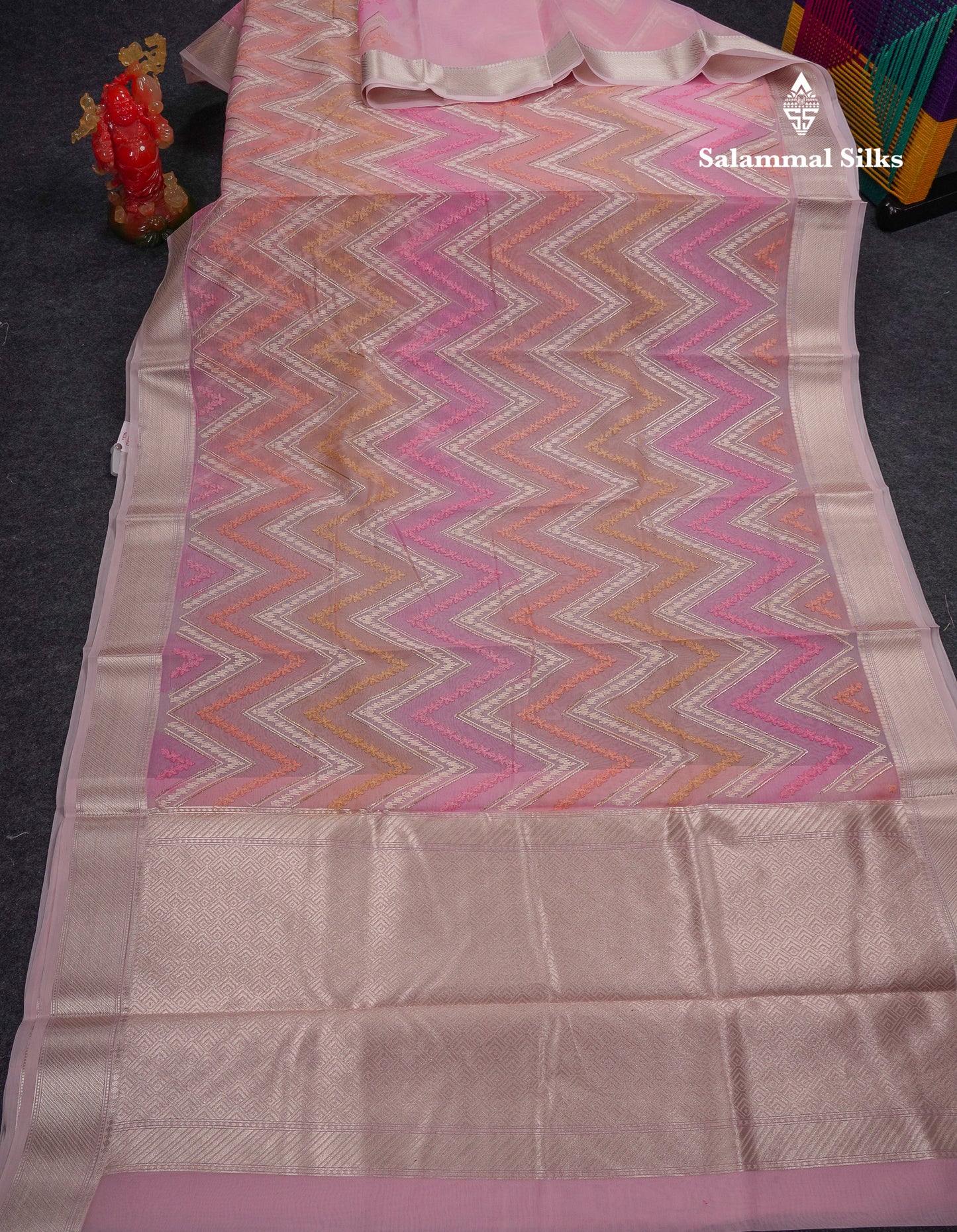 Beautiful Light Pink Zig-Zag Thread Work Semi Organza Fancy Saree With Traditional Border
