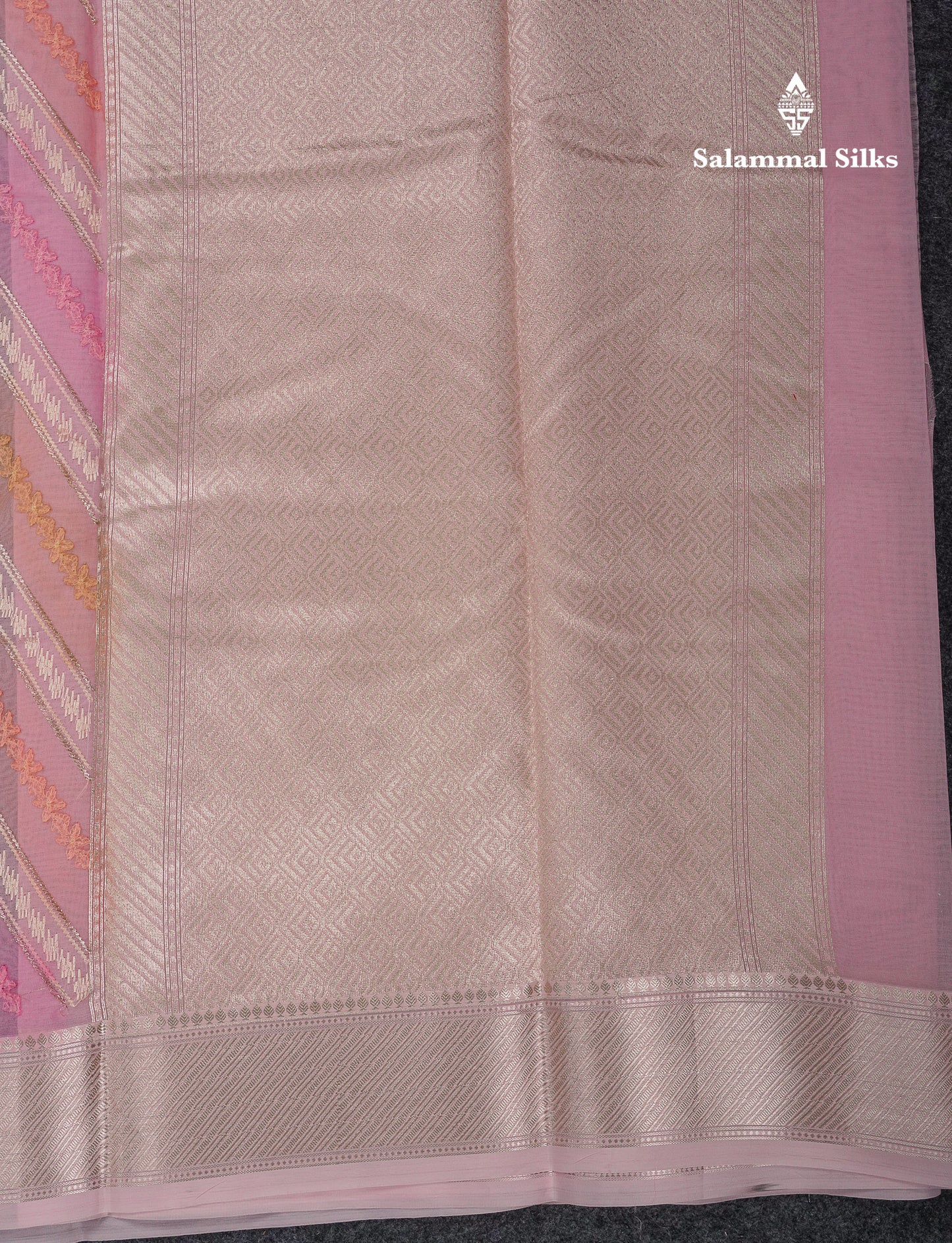 Beautiful Light Pink Zig-Zag Thread Work Semi Organza Fancy Saree With Traditional Border