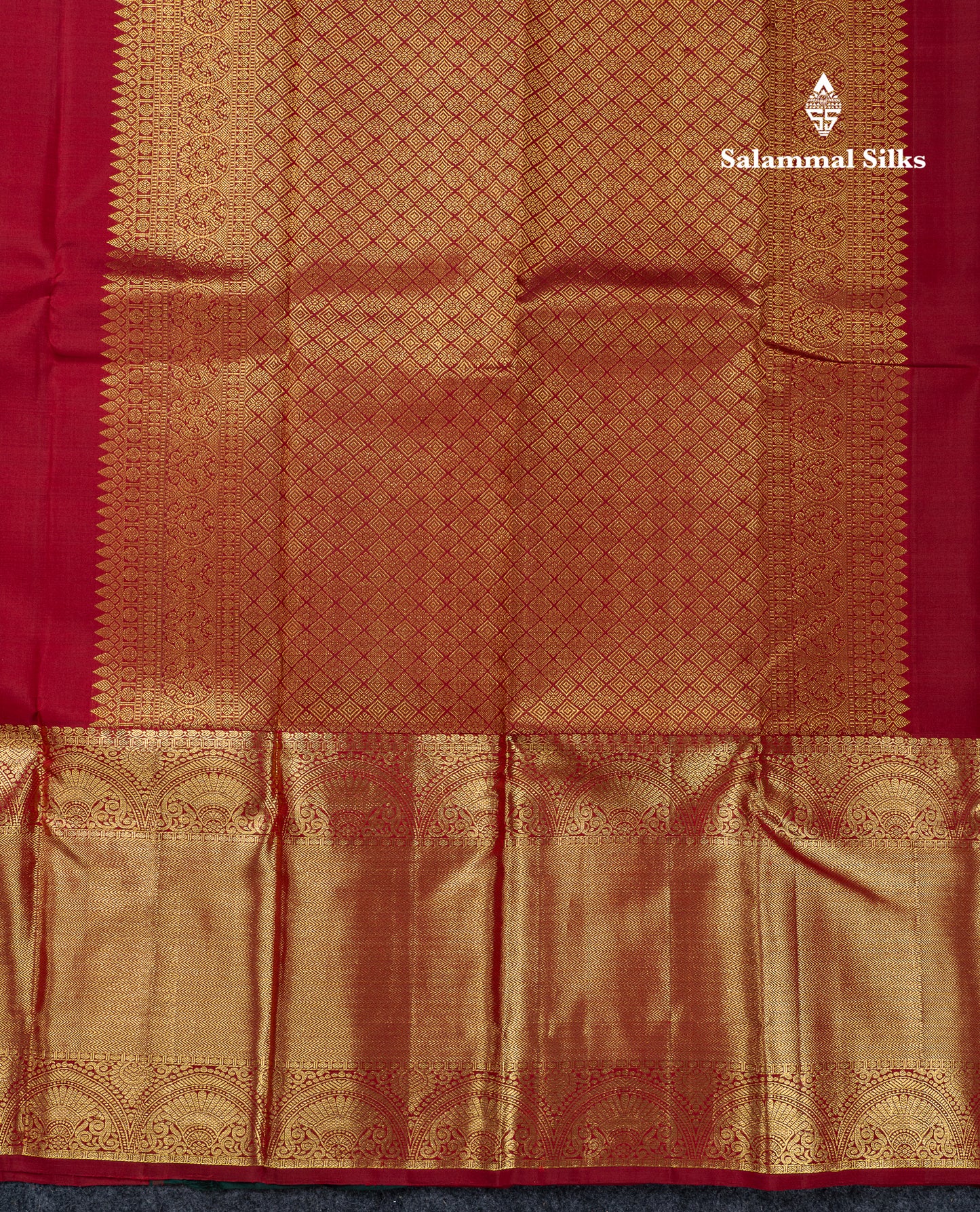 Beautiful Maroon Pure Kanjivaram Silk Saree With Contrast Bottle Green Blouse