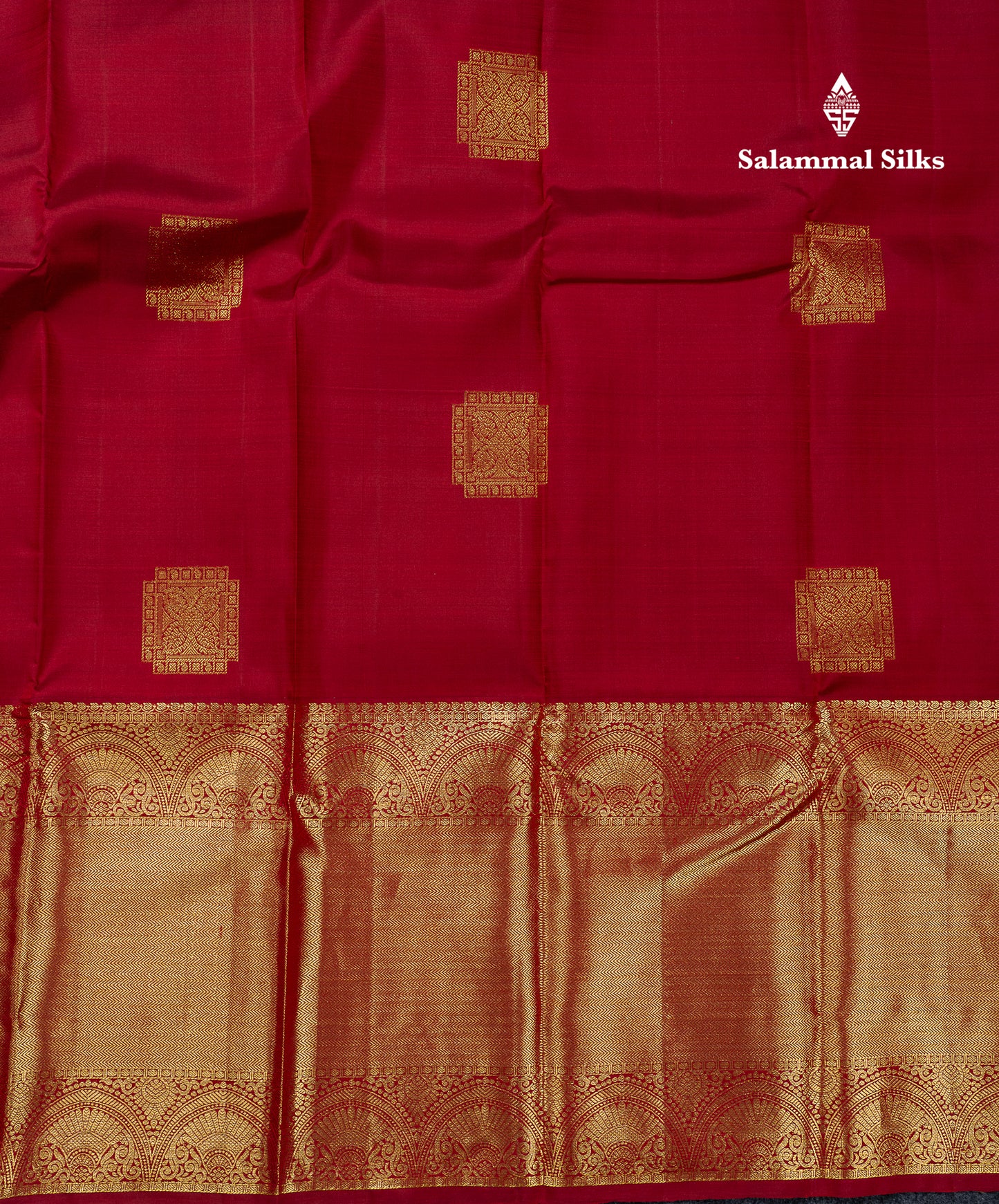 Beautiful Maroon Pure Kanjivaram Silk Saree With Contrast Bottle Green Blouse