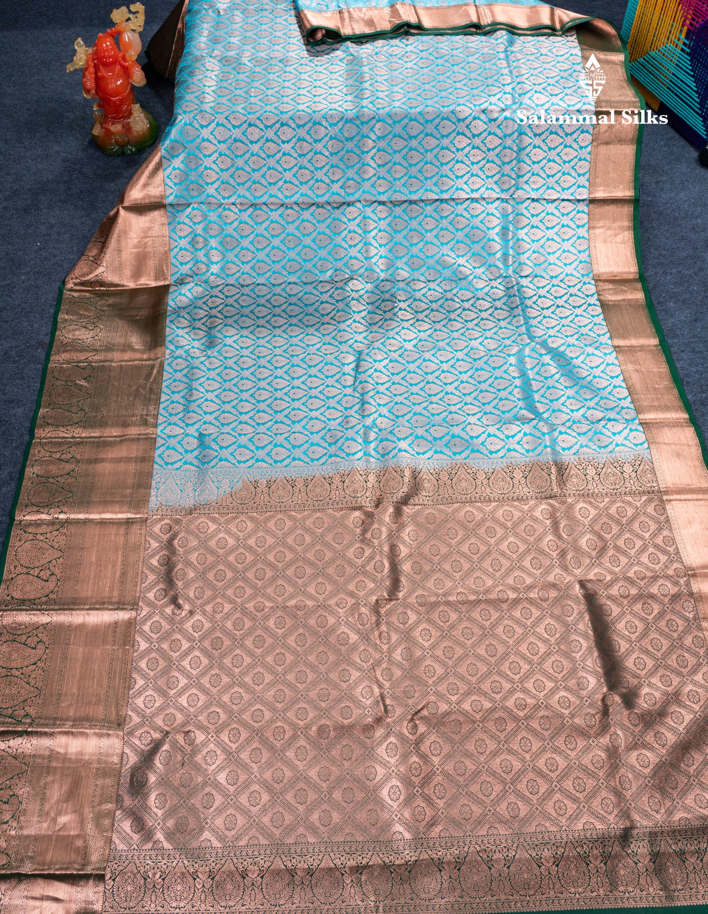 Dual Tone Light Ramar Blue Bridal Pure Kanjivaram Silk Saree With Contrast Bottle Green Traditional Evening Morning Border