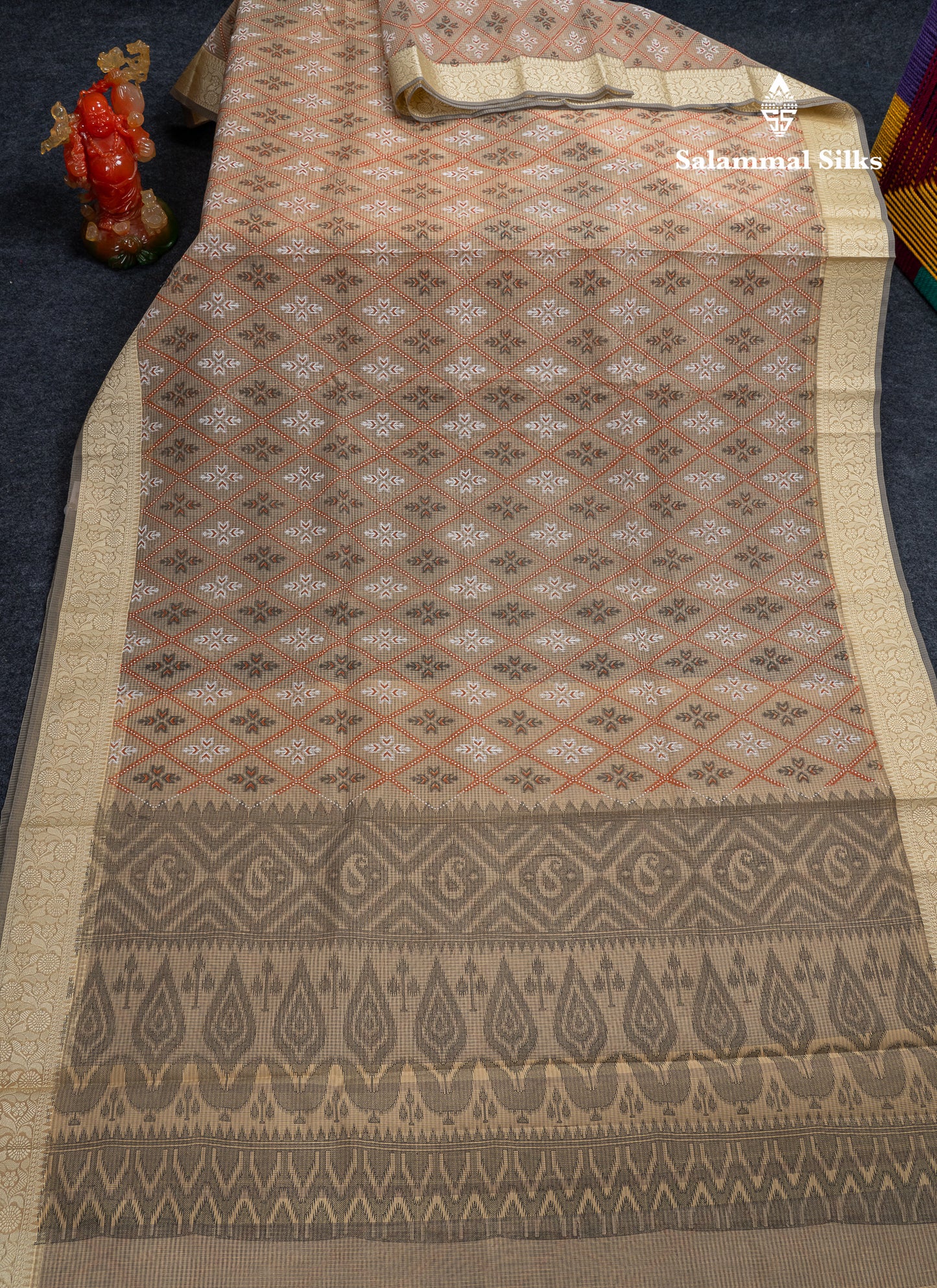 Beautiful Pink Kota Cotton Saree With Thread Work Border