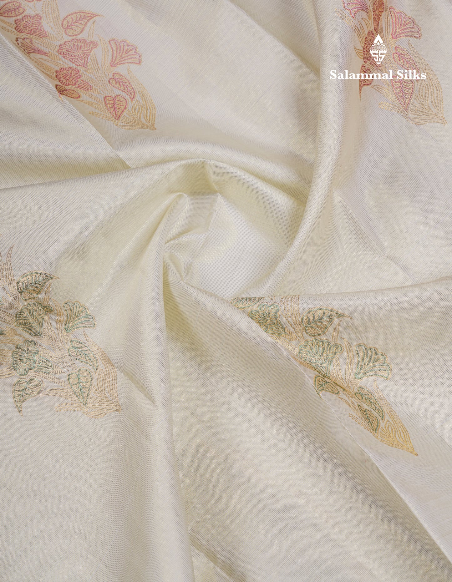 Beautiful Half White Vaira Oosi Lines Fancy Pure Kanjivaram Silk Saree With Contrast Pink Blouse