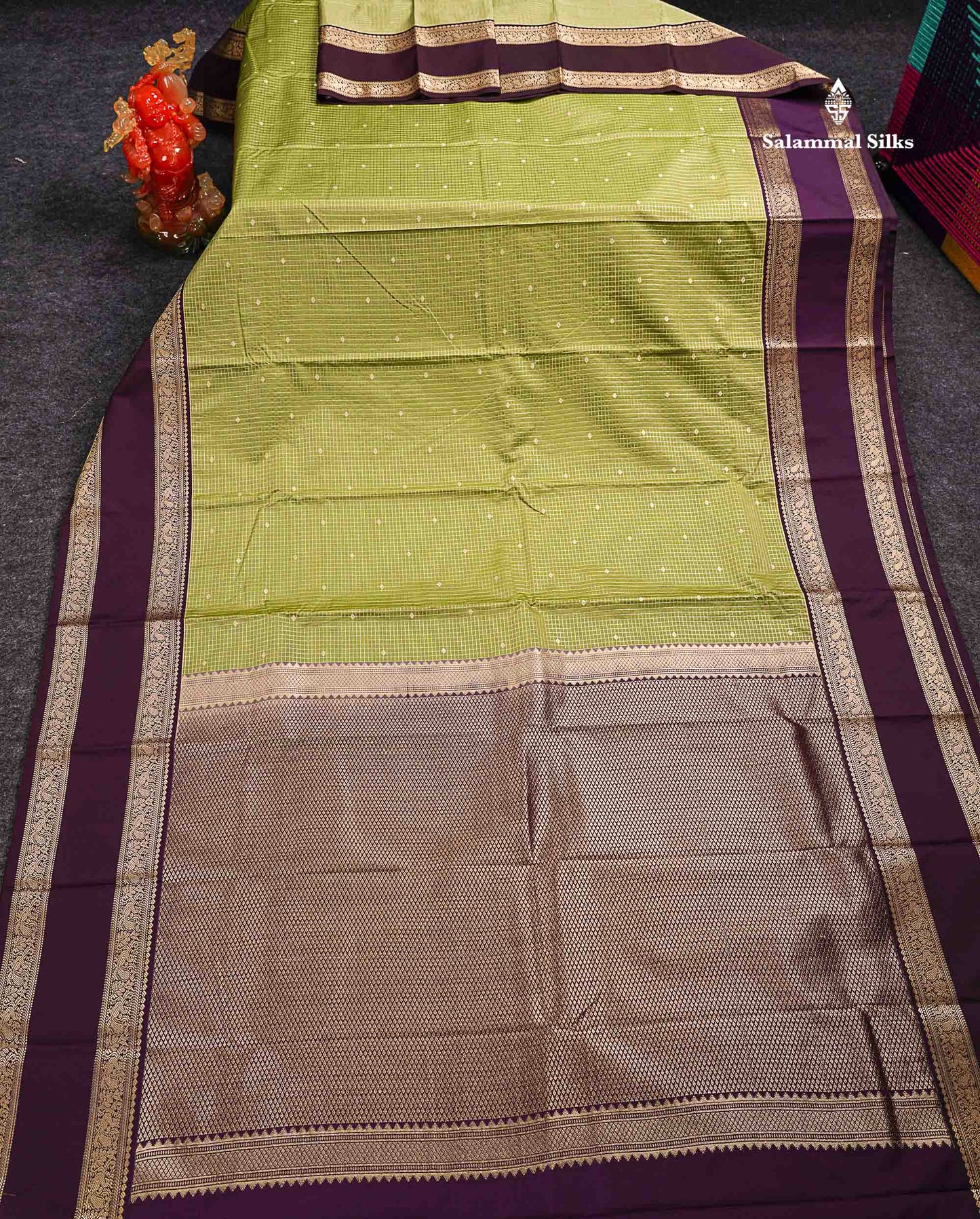 Semi Silk Saree - Manthulir Green Butta With Small Checks Along With Contrast Dark Purple Traditional Gap Border