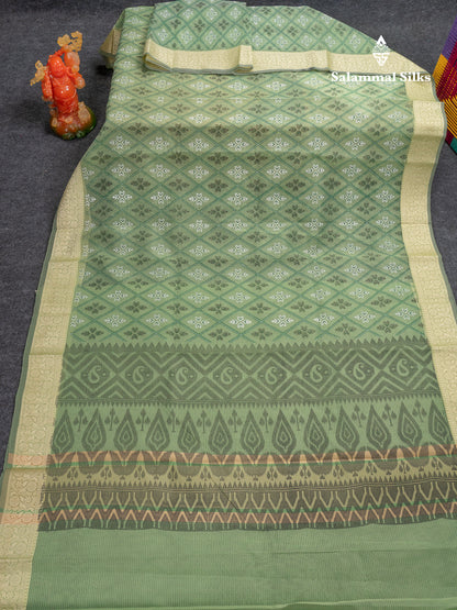 Beautiful Pink Kota Cotton Saree With Thread Work Border