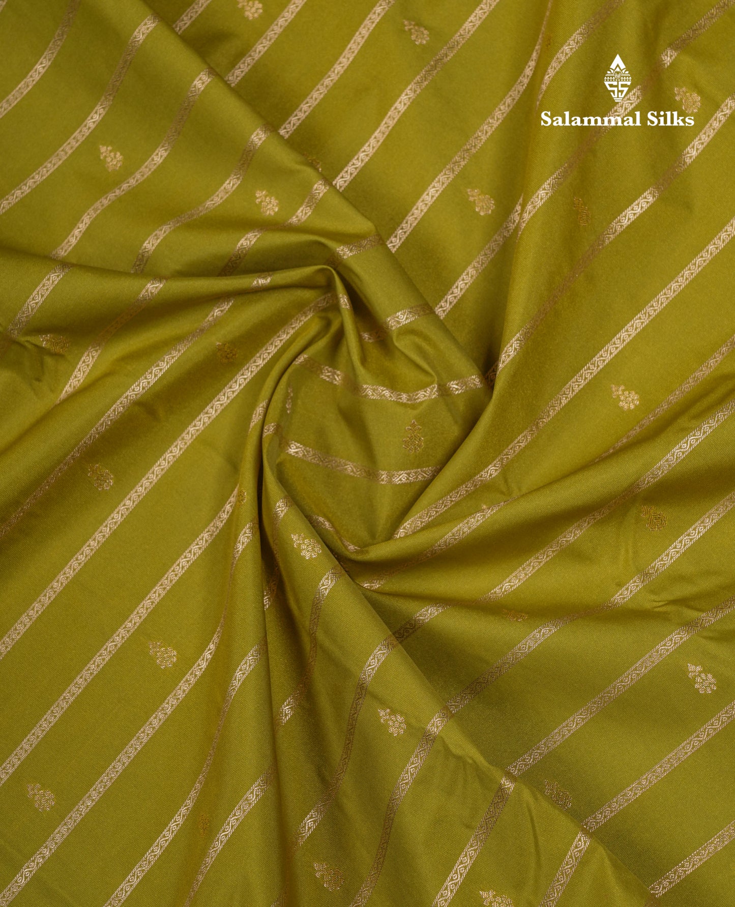 Beautiful Parrot Green Semi Silk Saree With Contrast Cream Sandal Traditional Rettapet Border