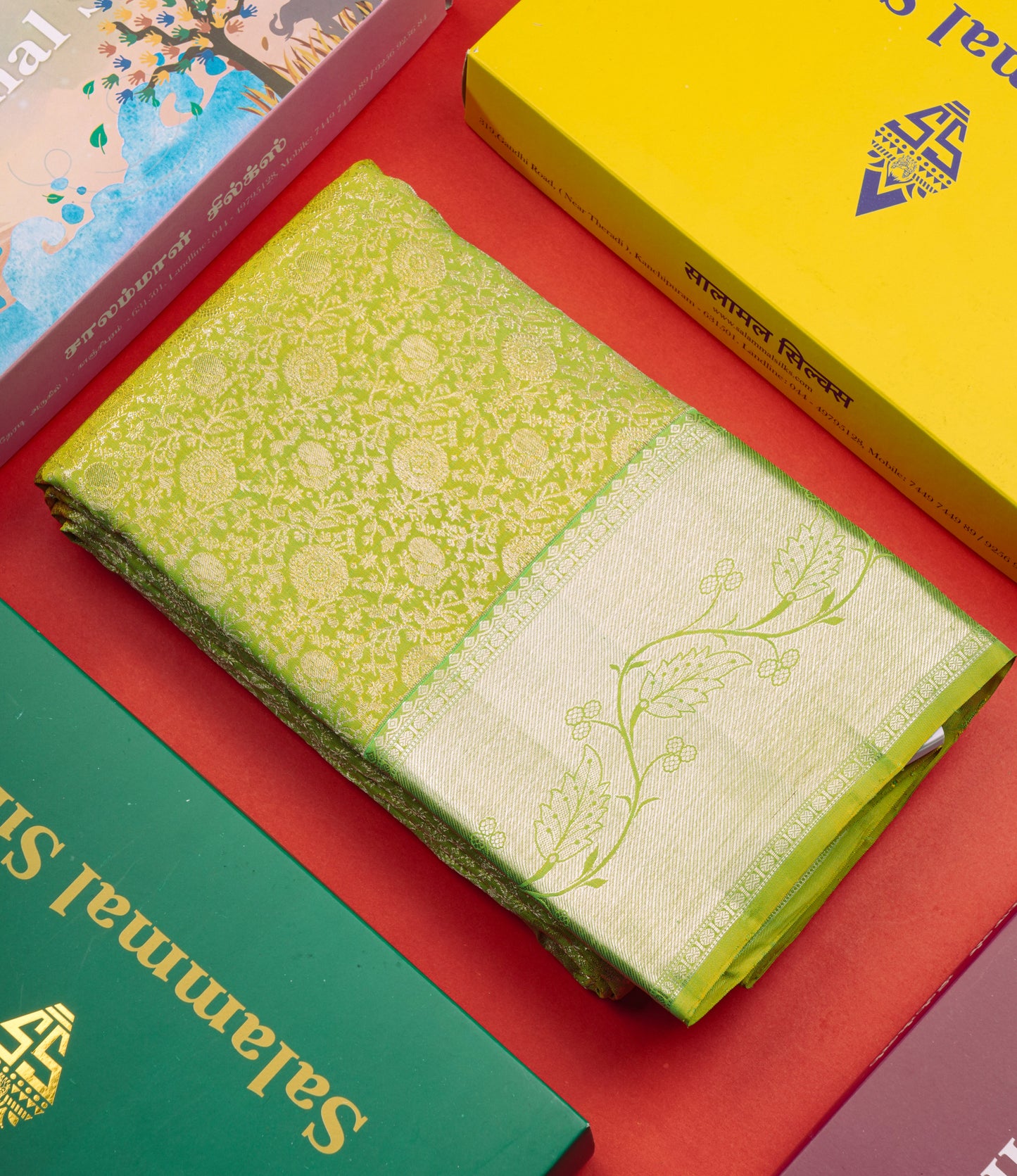 Dual Tone Light Green Bridal Pure Kanjivaram Silk Saree With Contrast Green Border