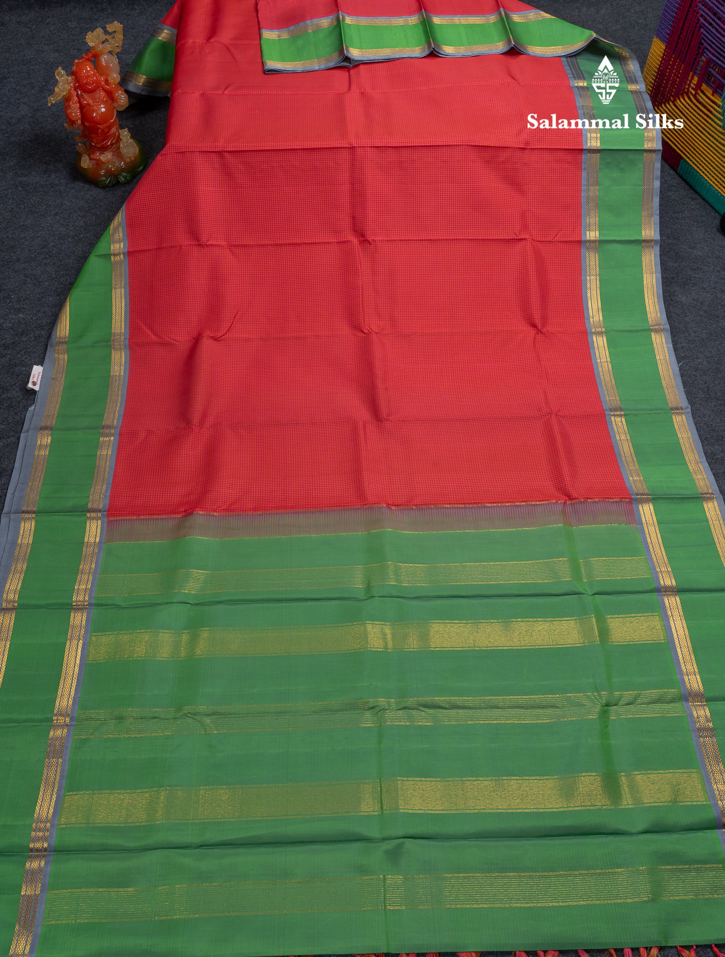 Beautiful Dual Tone Redish Pink Tiny Checks Pure Kanjivaram Silk Saree with Contrast Saffire Green Gap Border