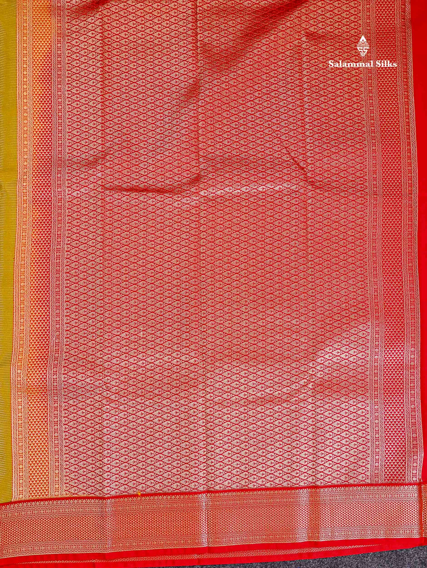 Semi Silk Saree - Mehandi Green Butta With Vaira Oosi Lines Along With Contrast Red Traditional Medium Border