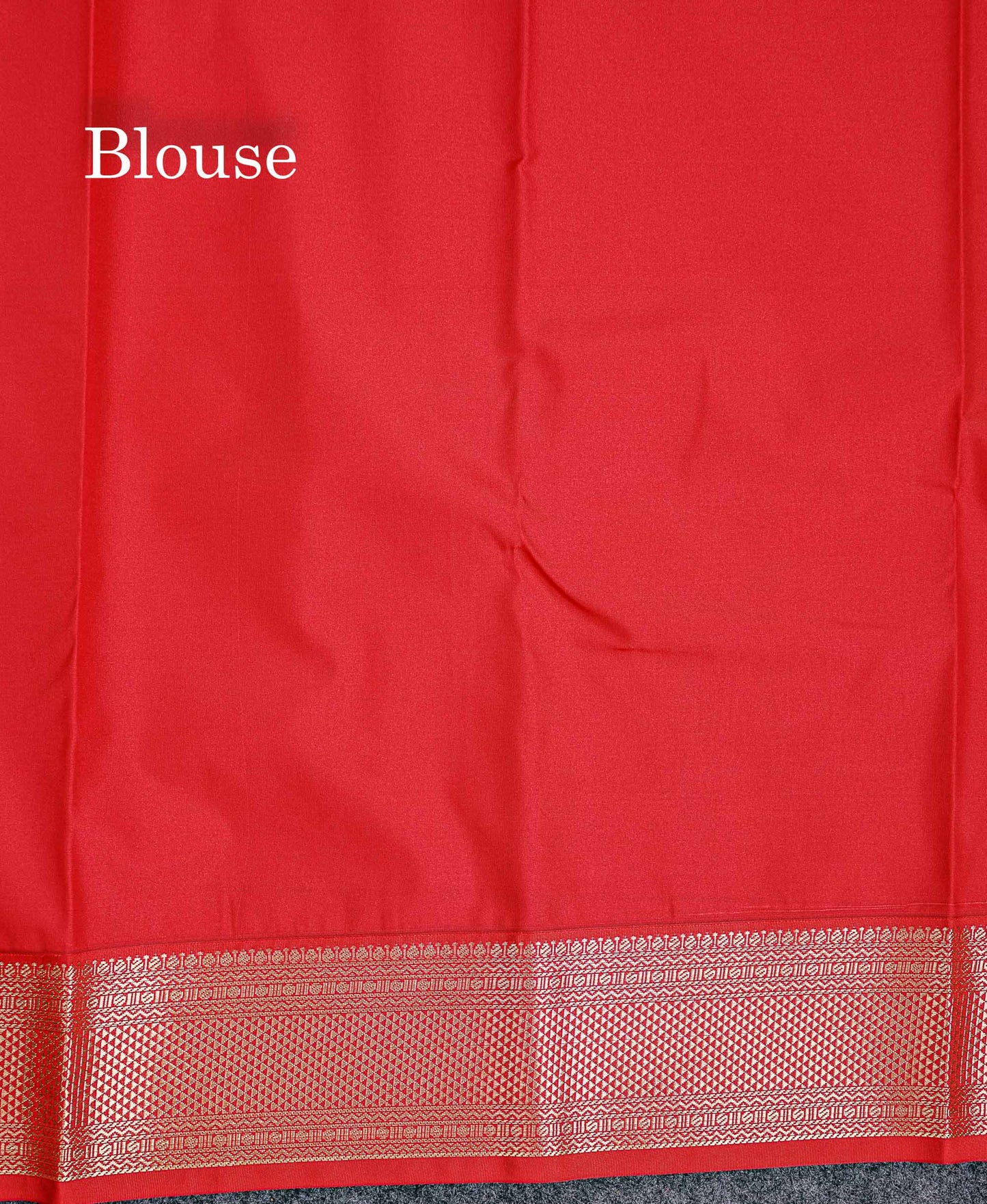 Semi Silk Saree - Mehandi Green Butta With Vaira Oosi Lines Along With Contrast Red Traditional Medium Border