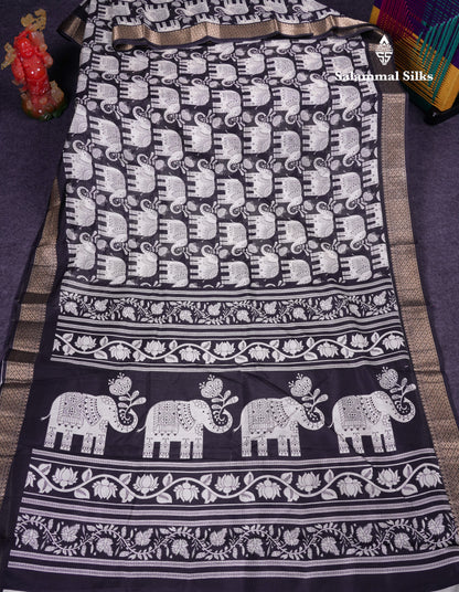 Beautiful White Mahu Silk Fancy Saree With Contrast Black Blouse