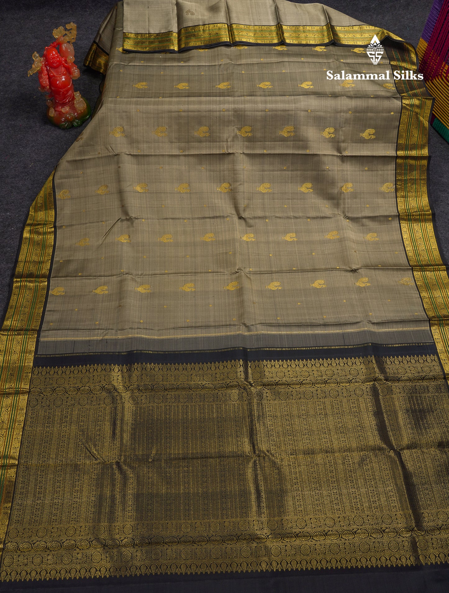 Beautiful Grey Pure Kanjivaram Silk Saree With Contrast Black Traditional Medium Border
