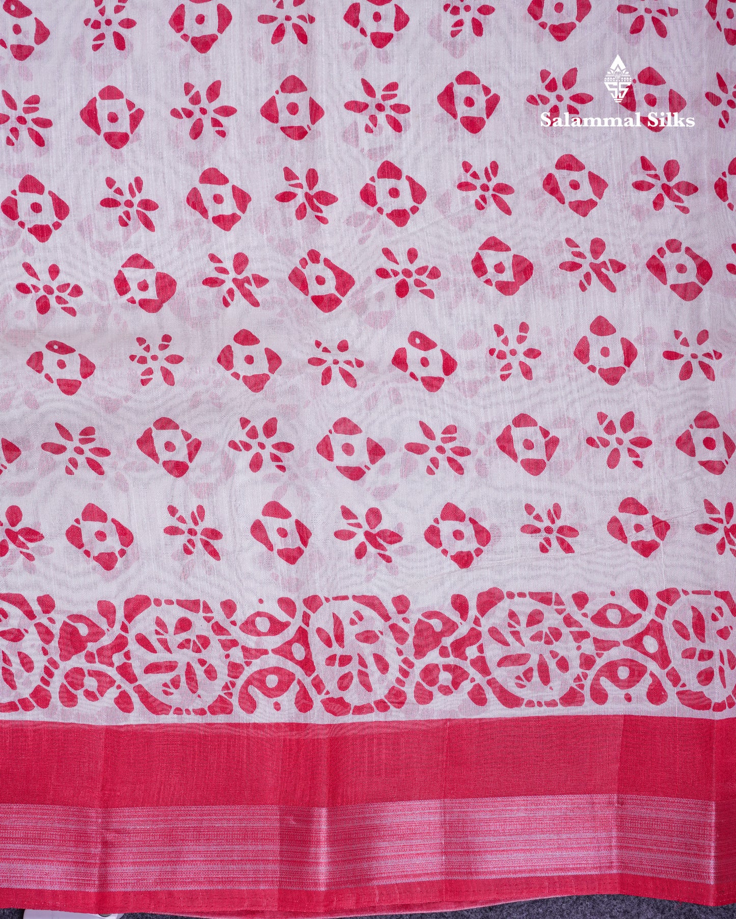 Beautiful White Mahu Silk Fancy Saree With Contrast Red Border