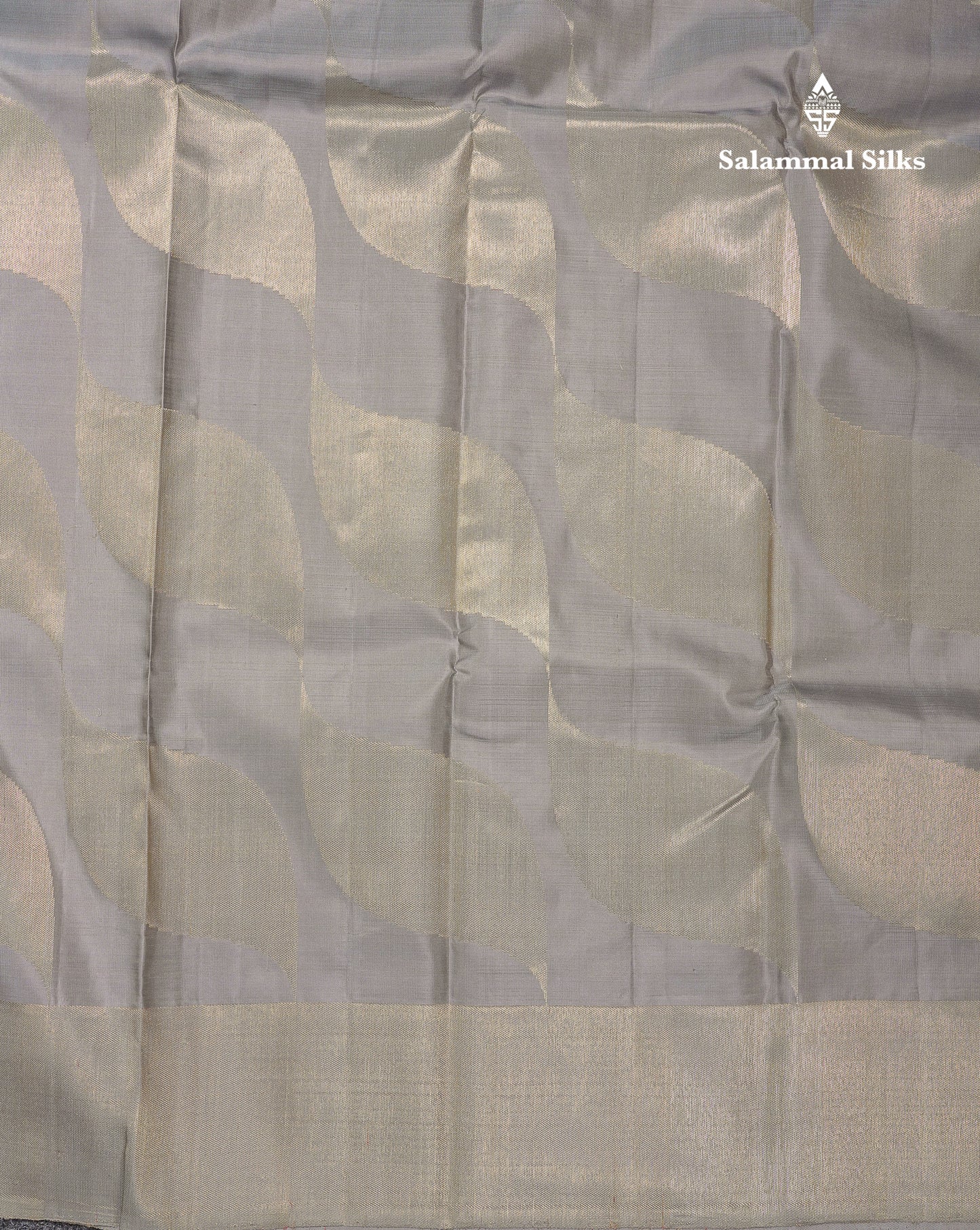 Beautiful Light Grey 8 Kol Pure Kanjivaram Silk Saree With Blouse