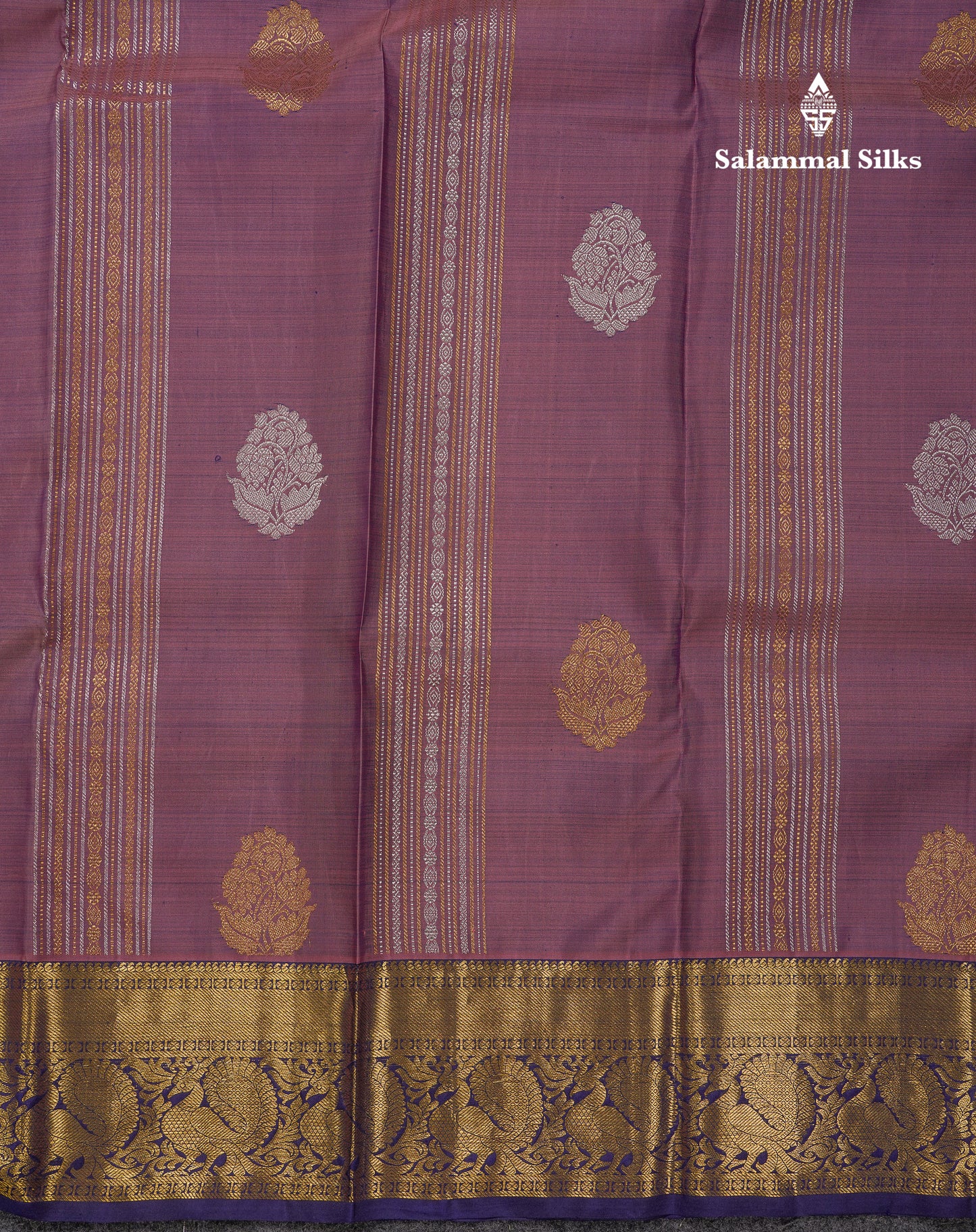 Beautiful Light Violet Pure Kanjivaram Silk Saree With Contrast Navy Blue Traditional Medium Border