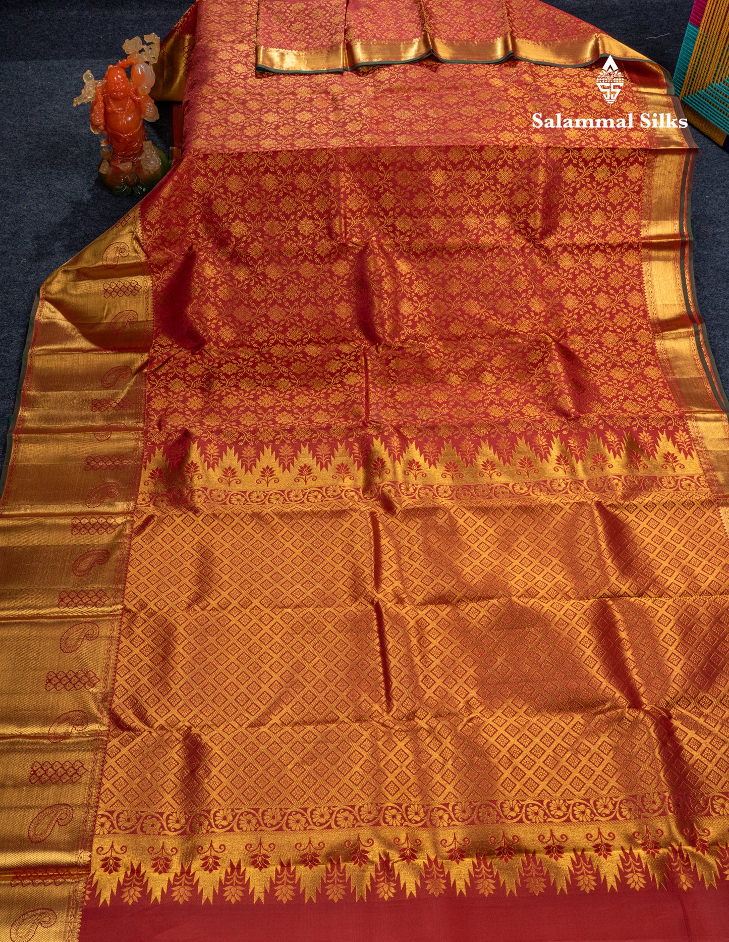 Maroon Bridal Pure Kanjivaram Silk Saree With Traditional Evening Morning Border