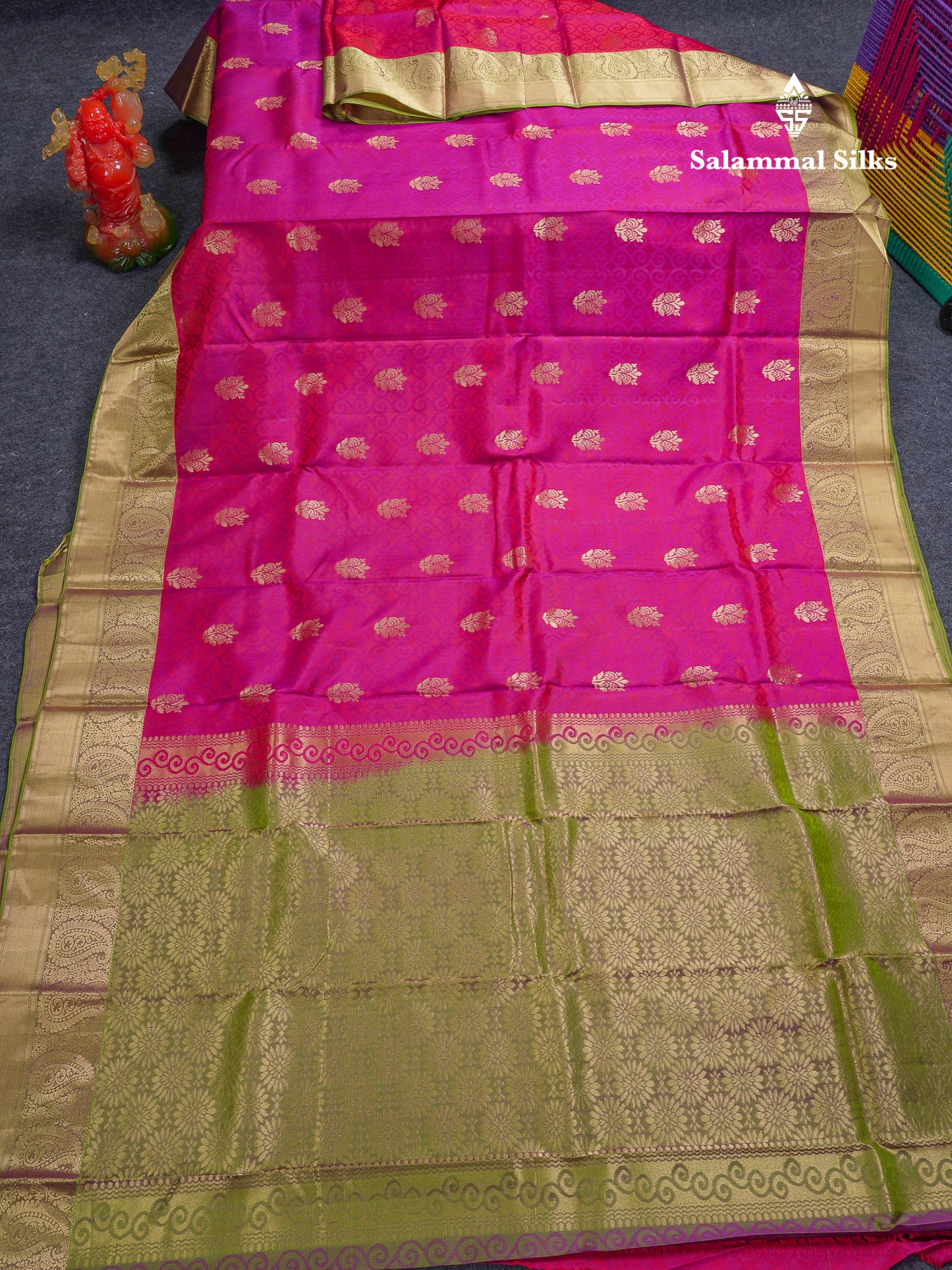 Beautiful Dual Tone Pink Pure Kanjivaram Silk Saree With Contrast Dual Tone Green Blouse