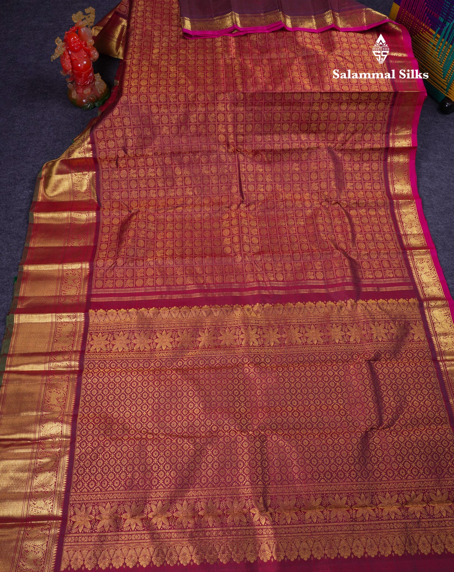 Beautiful Dark Maroon Mayil Chakaram Butta Checks Bridal Pure Kanjivaram Silk Saree With Traditional Evening Morning Border
