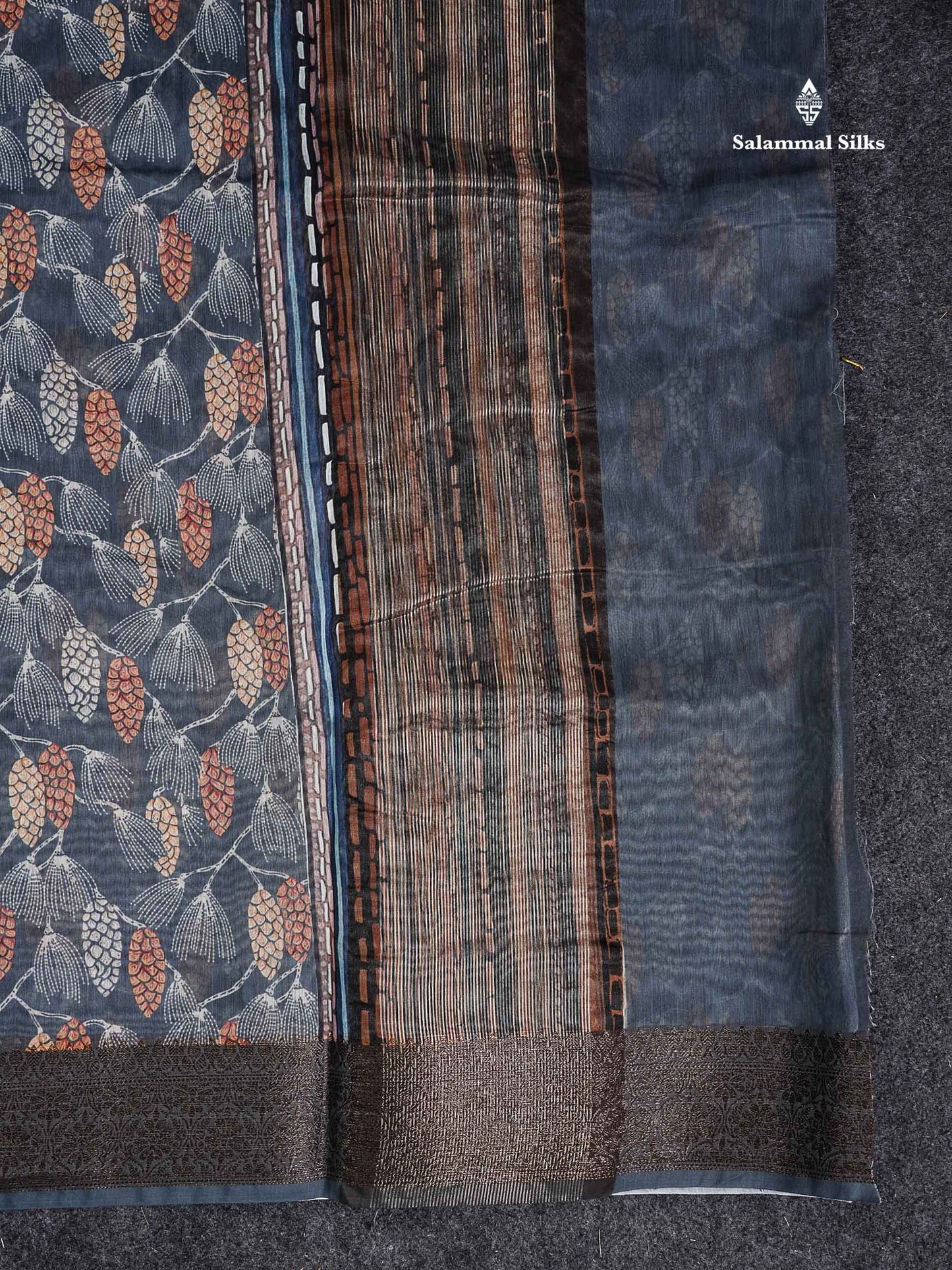 Cotton Mix Saree - Blueish Grey Printed Design Along With Contrast Grey Blouse