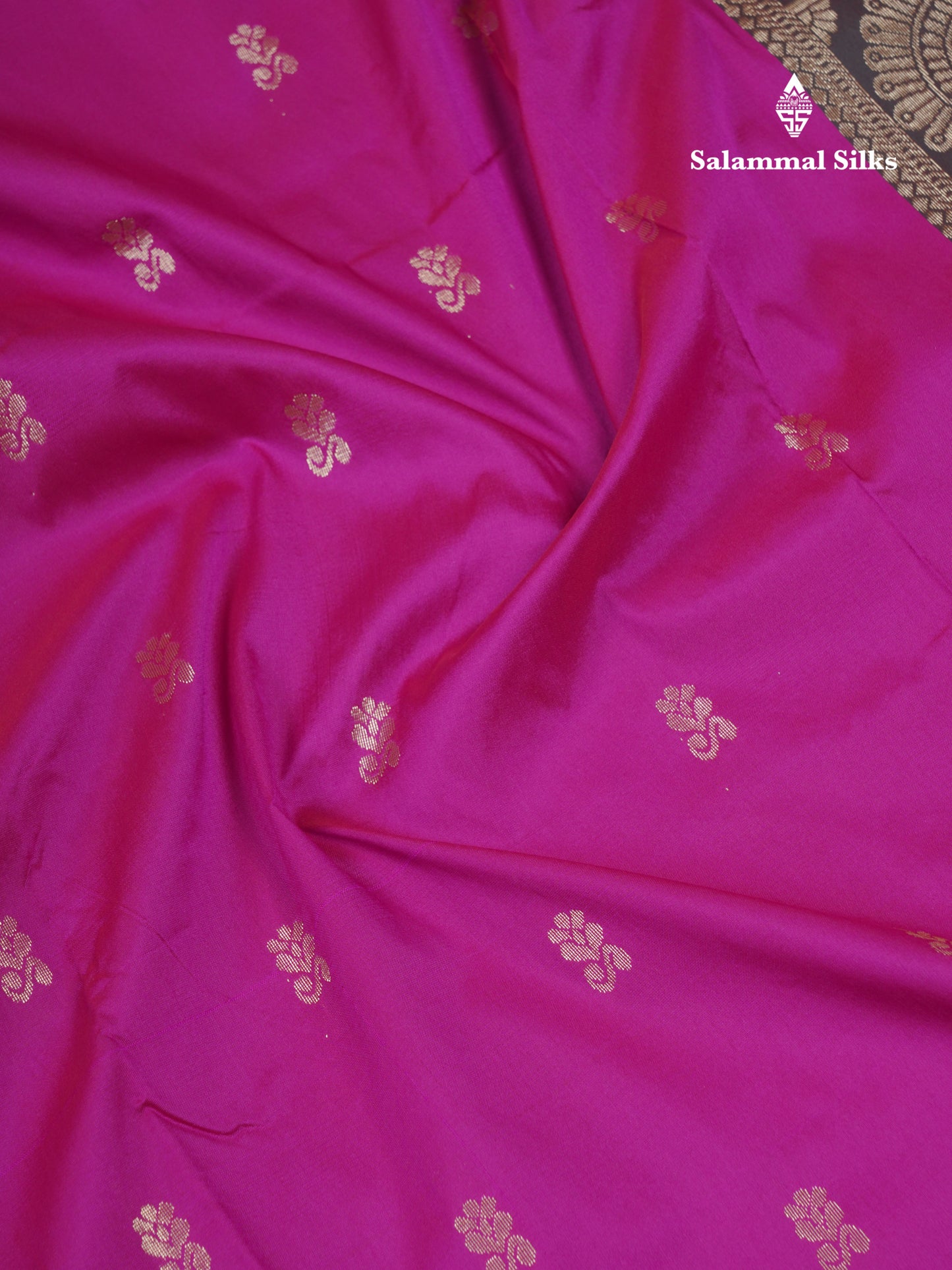 9 Yards Semi Silk Saree Magenta Pink With Contrast Bottle Green Border