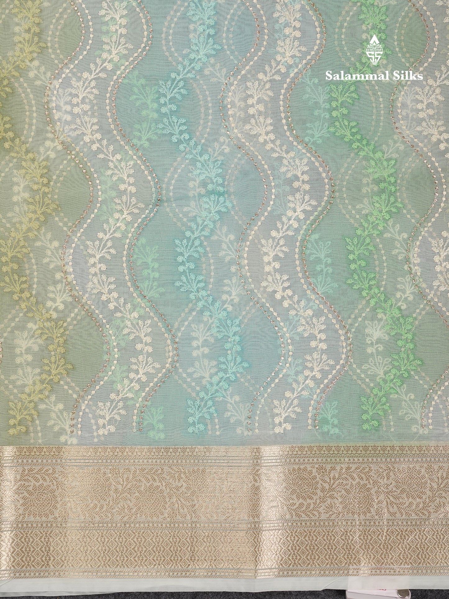 Beautiful Light Rexona Wave Pattern Thread Work Semi Organza Fancy Saree With Traditional Border