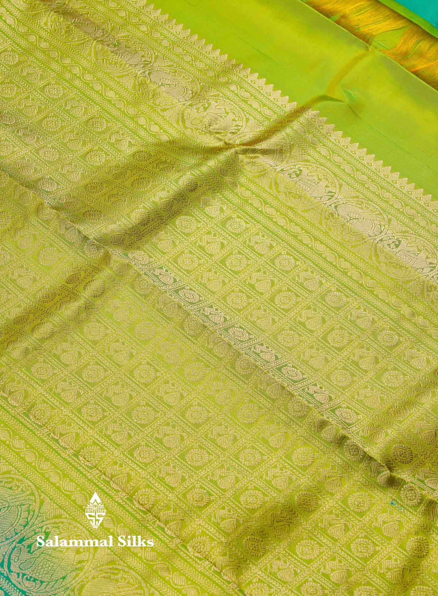 Beautiful Dual Tone Sapphire Green Menakari Work Pure Kanjivaram Silk Saree With Contrast Dual Tone Parrot Green Traditional Border