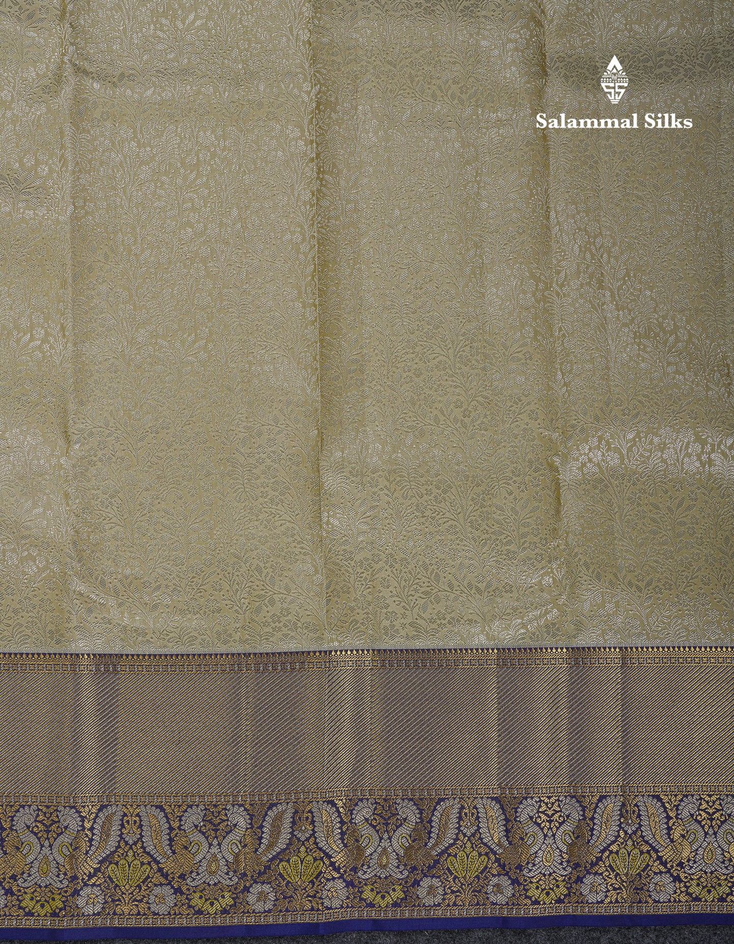 Beautiful Cream Bridal Pure Kanjivaram Silk Saree With Contrast Navy Blue Traditional Evening Morning Border