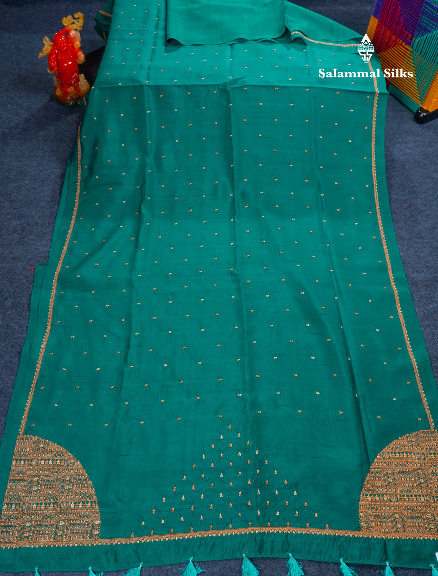 Dual Tone Green Tussar Fancy Saree With Self Blouse